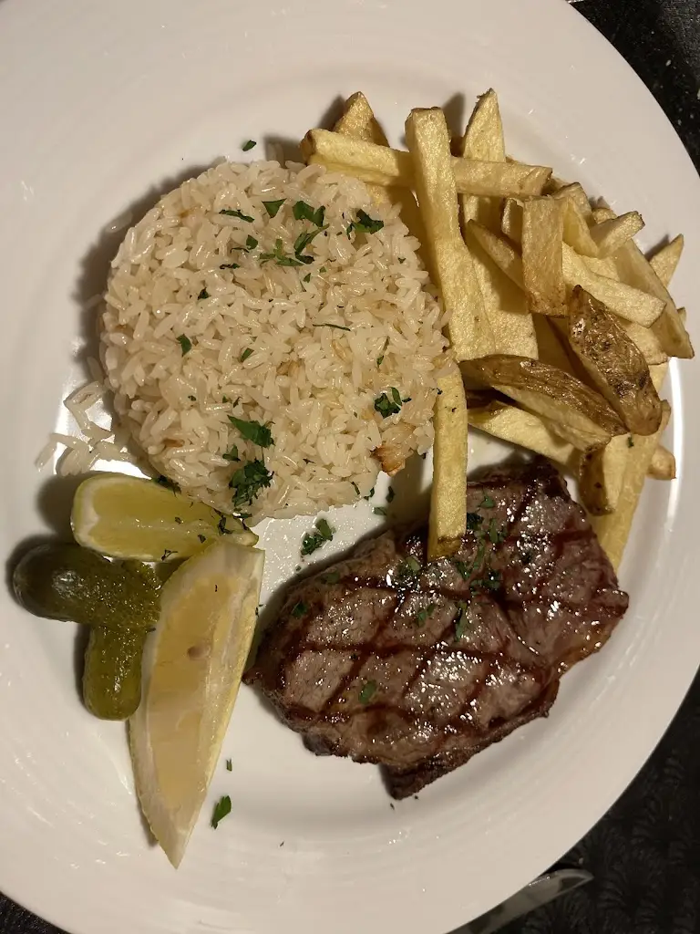 Petr Moravec_Tables Carvalhal_Carvalhal_recensione