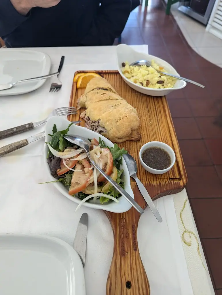 Darren Oosterhof_A Escola_Carvalhal_recensione