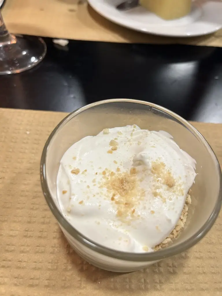 Iris Vaniele_Cebola Brava_Cerejo_review