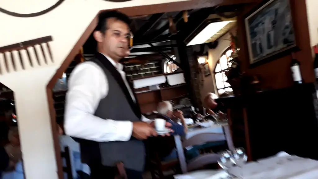 Julio's Toca_Colares_slider_image_2