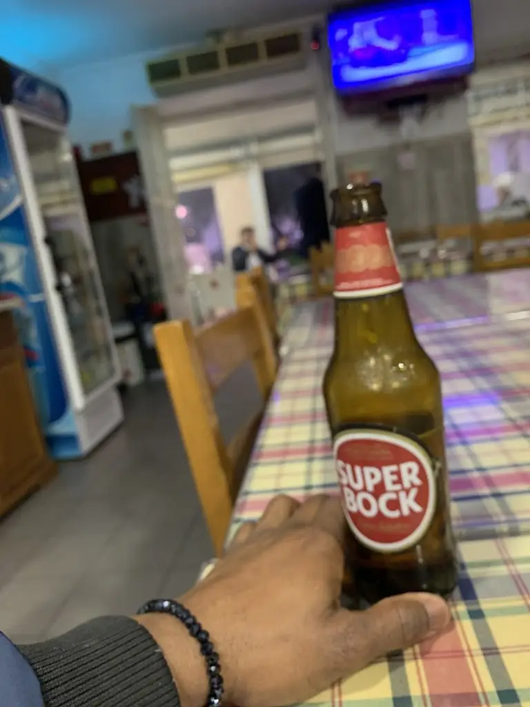 Helderamadeuedimfox Edimfox_Café Zeca Diabo_Castanheira do Ribatejo_recensione