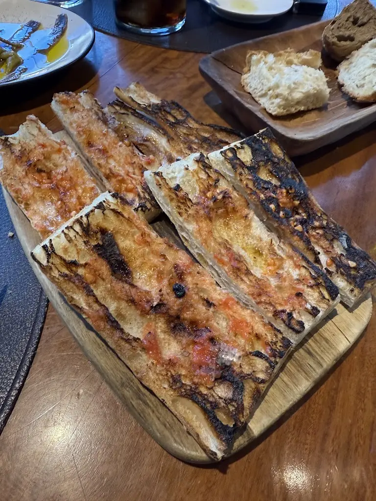 Sara Godinho_Café Meio Metro_Castanheira do Ribatejo_recensione