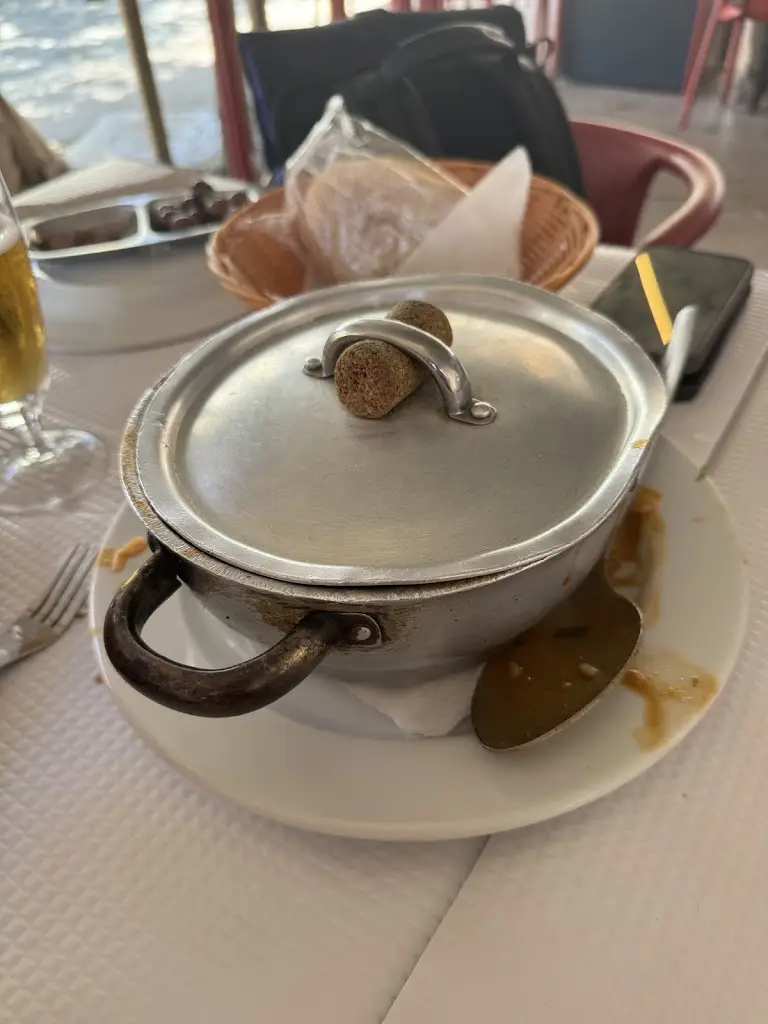 Tomasz Szkutnik_Carvoeiro de Carnide_Carnide_recensione