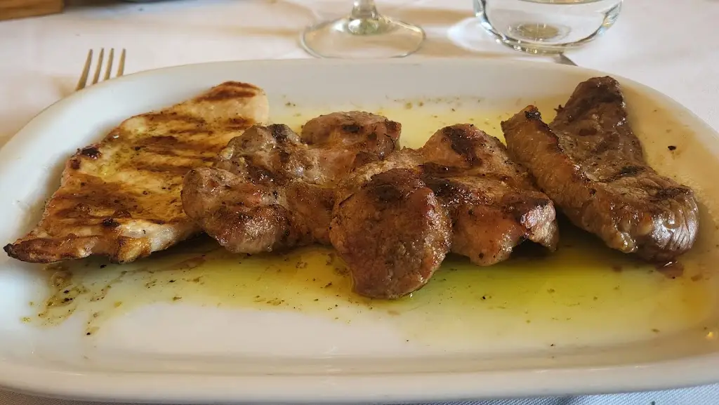 Alexandre Opa_Jardim da Luz_Carnide_review