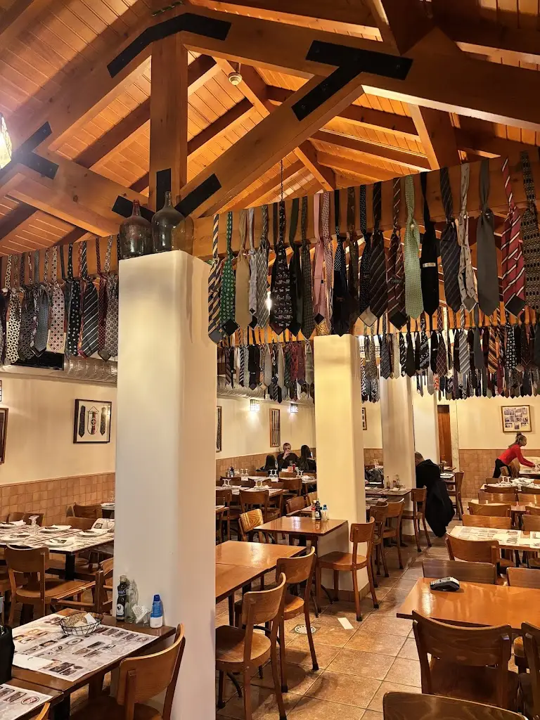 Adega das Gravatas_Carnide_slider_image_1