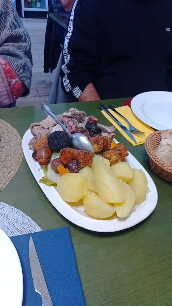 Aurelie Piron_Café do Chafariz_Cortiçada_recensione