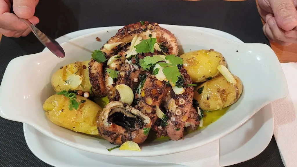 Restaurante Gerações ristorante a Cheleiros