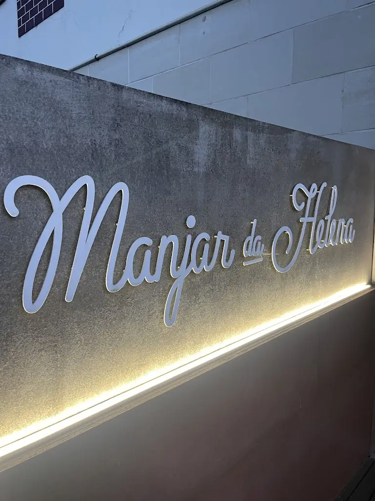 Olexandra_Manjar da Helena_Águeda_recensione