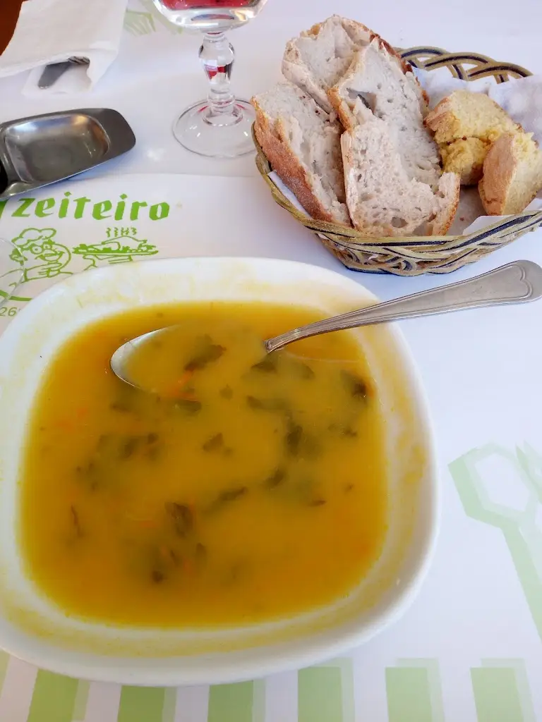 Menu_Restaurante O Azeiteiro_Cheleiros_immagine_3