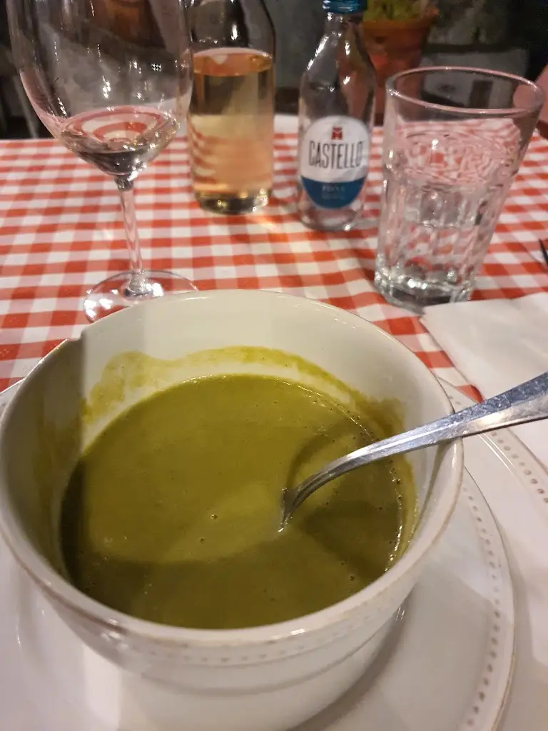 Sara Lischinsky_Tasquinha do Gil_Cheleiros_recensione