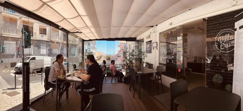 Villa Cruz_Cruz Quebrada - Dafundo_slider_image_1