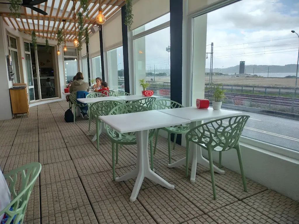 Nautilus Café Lounge_Cruz Quebrada - Dafundo_slider_image_3