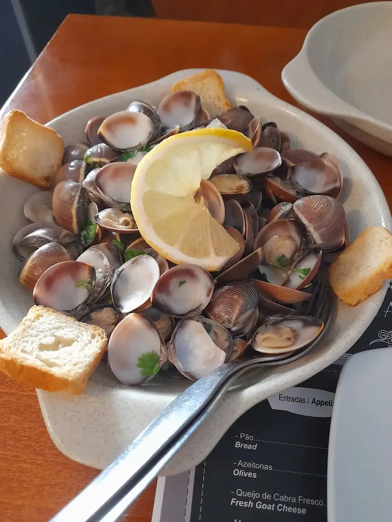 Martijn Westdijk_Cantinho dos Arcos_Cótimos_recensione