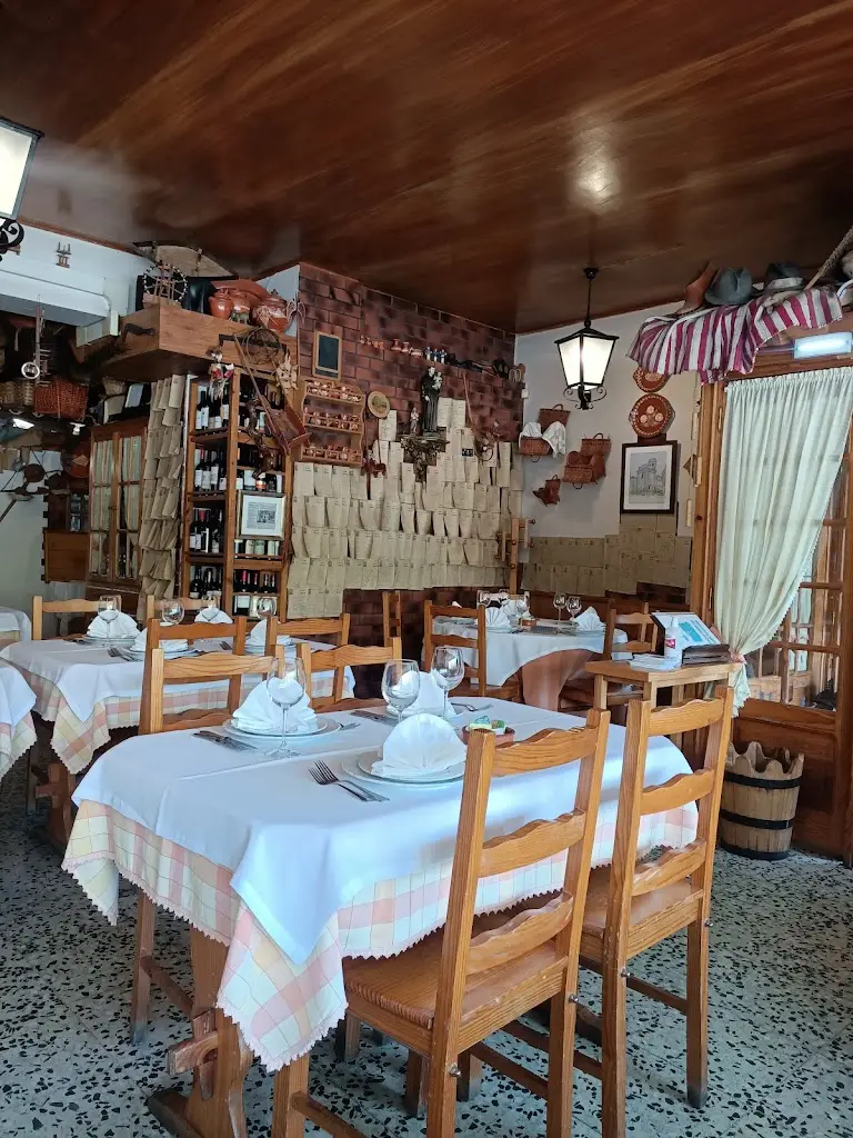 franzita fernandes_O Tipico_Águeda_recensione