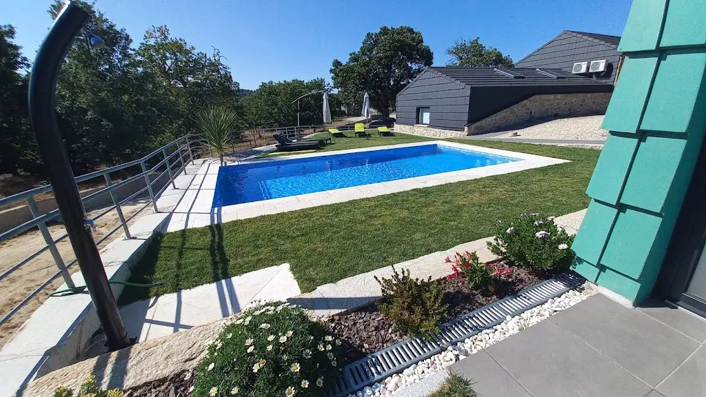 Hugo Ferreira_Casa dos Bernardos - Trancoso_Cótimos_reseña