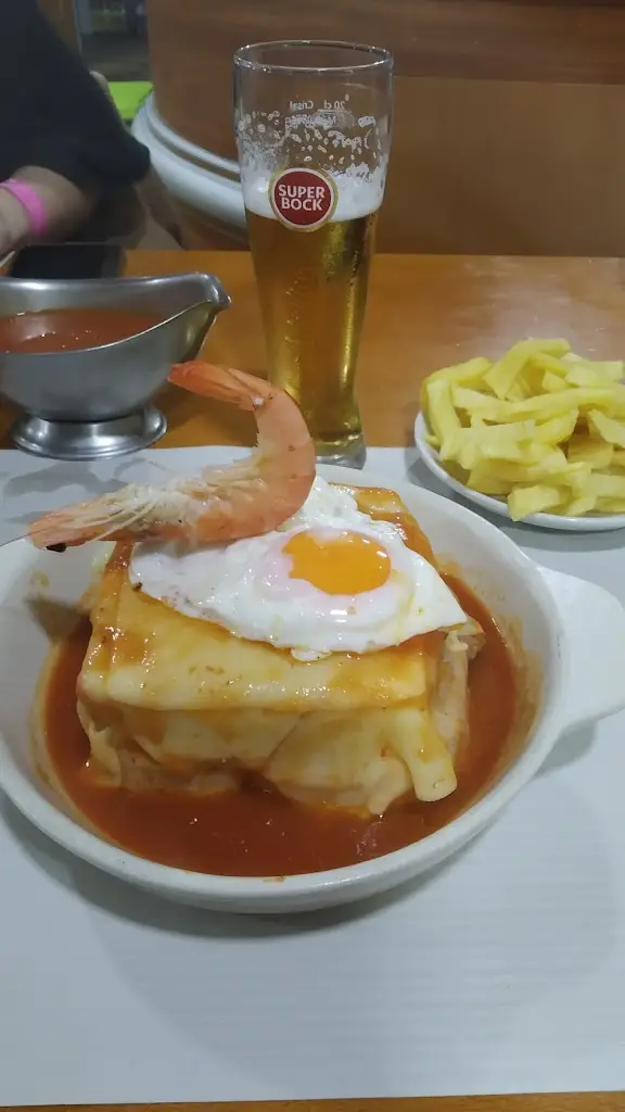 Soeiro das Francesinhas_Custoias_slider_image_2