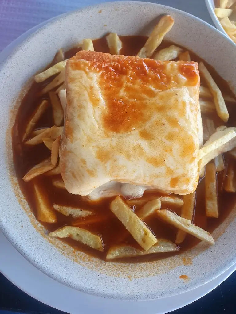 Xá Fumega_Custoias_slider_image_3