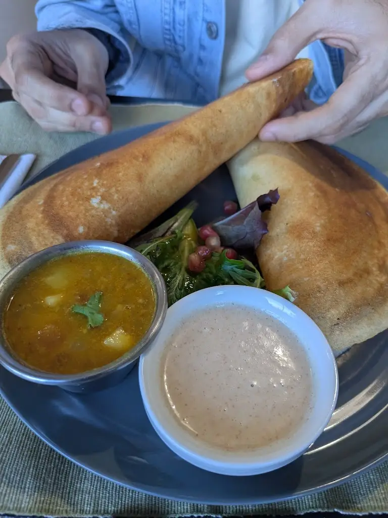 Abhilasha_nikkis canteen_Custoias_recensione