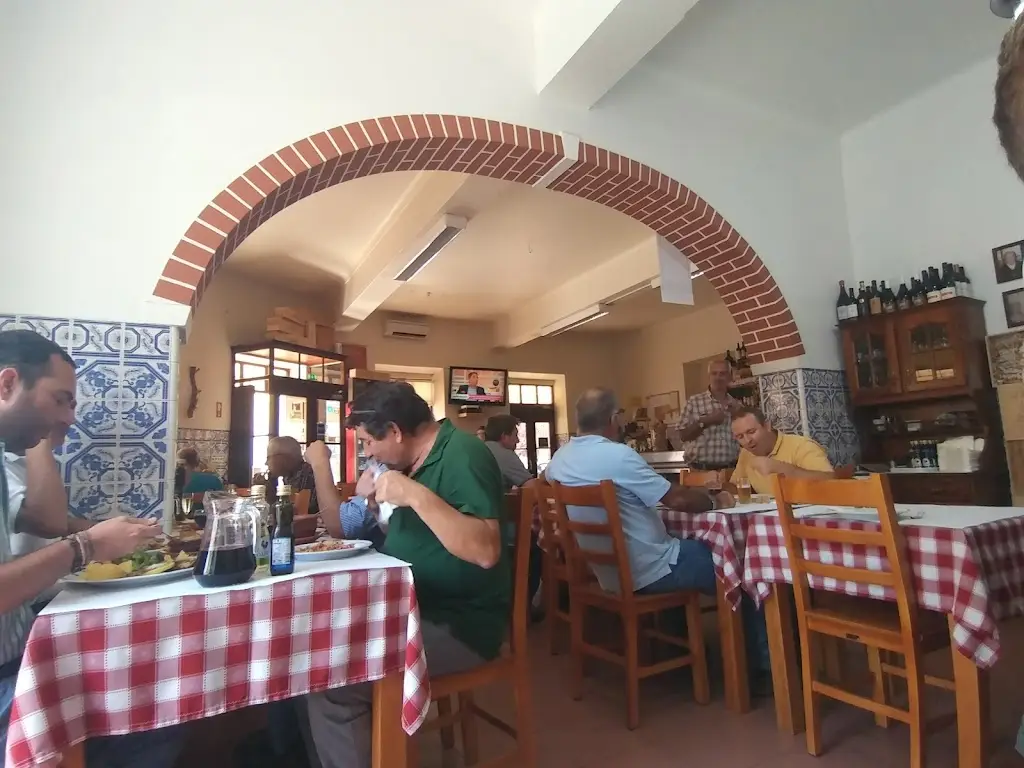 Tinu Ruge_Maia_Coruche_recensione