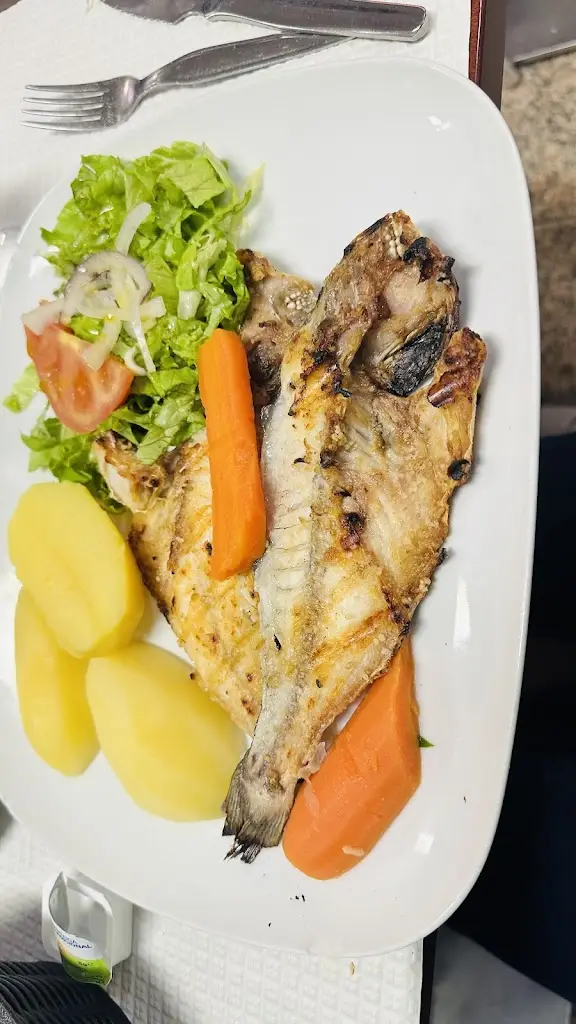 Varlam Molina_Restaurante Carla_Encarnação_recensione