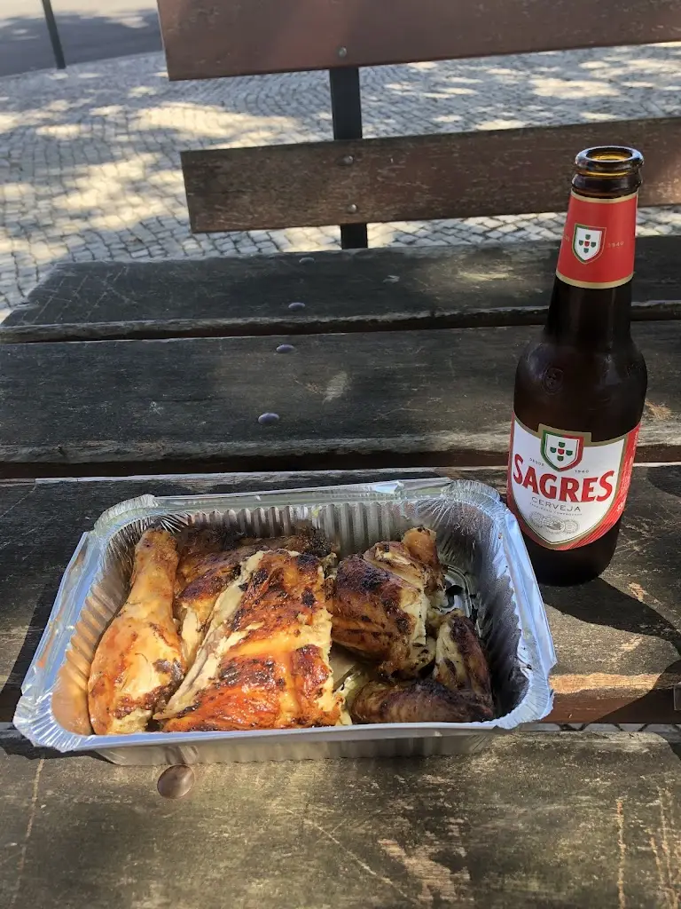 Emily T_Churrasqueira Mercado da Encarnação Sul_Encarnação_recensione