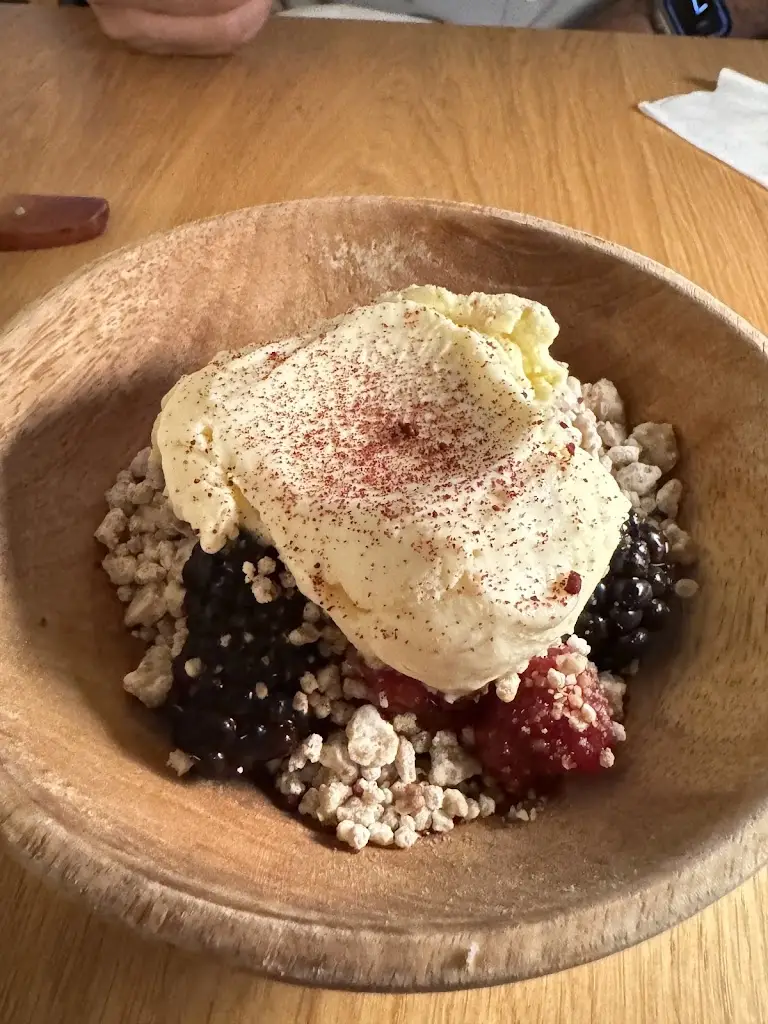 Haneen AlQunaibit_ONDA Ericeira Restaurant_Encarnação_reseña