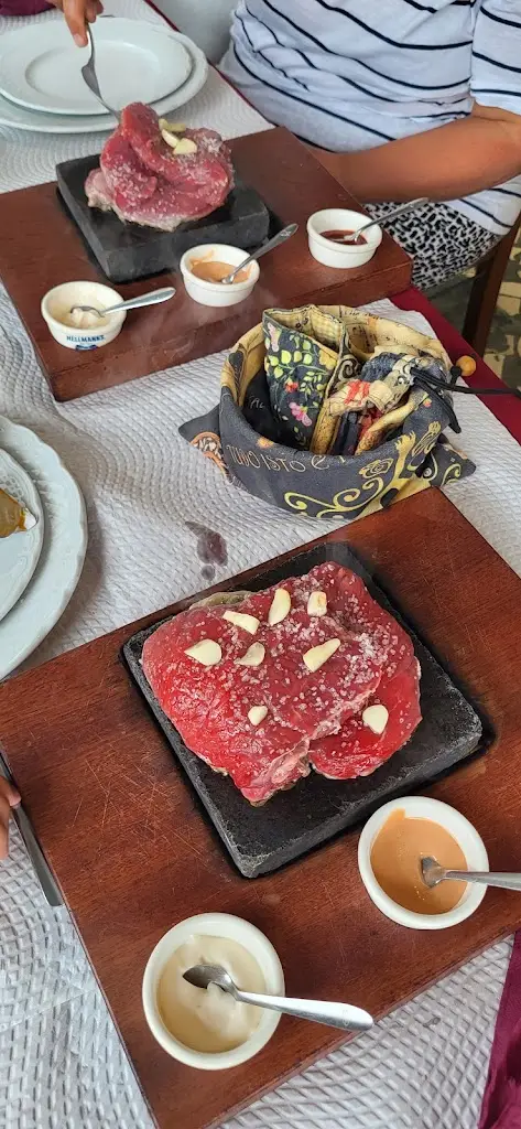 Margareta King_A Caldeira_Charneca_review