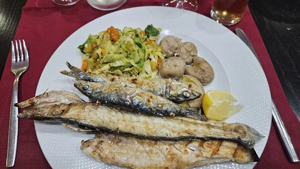 Josiah Loye_Oh Carlos_Charneca_recensione