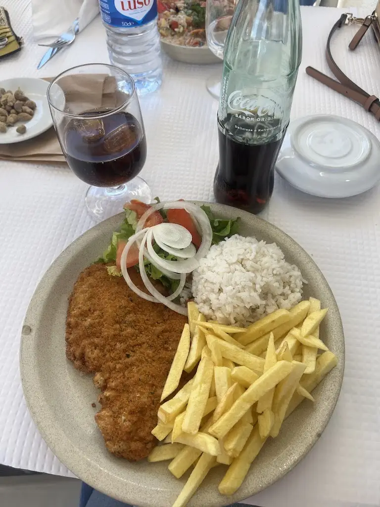 Micaela Mielke_Restaurante e Pastelaria - pescador do Vale_Charneca_review