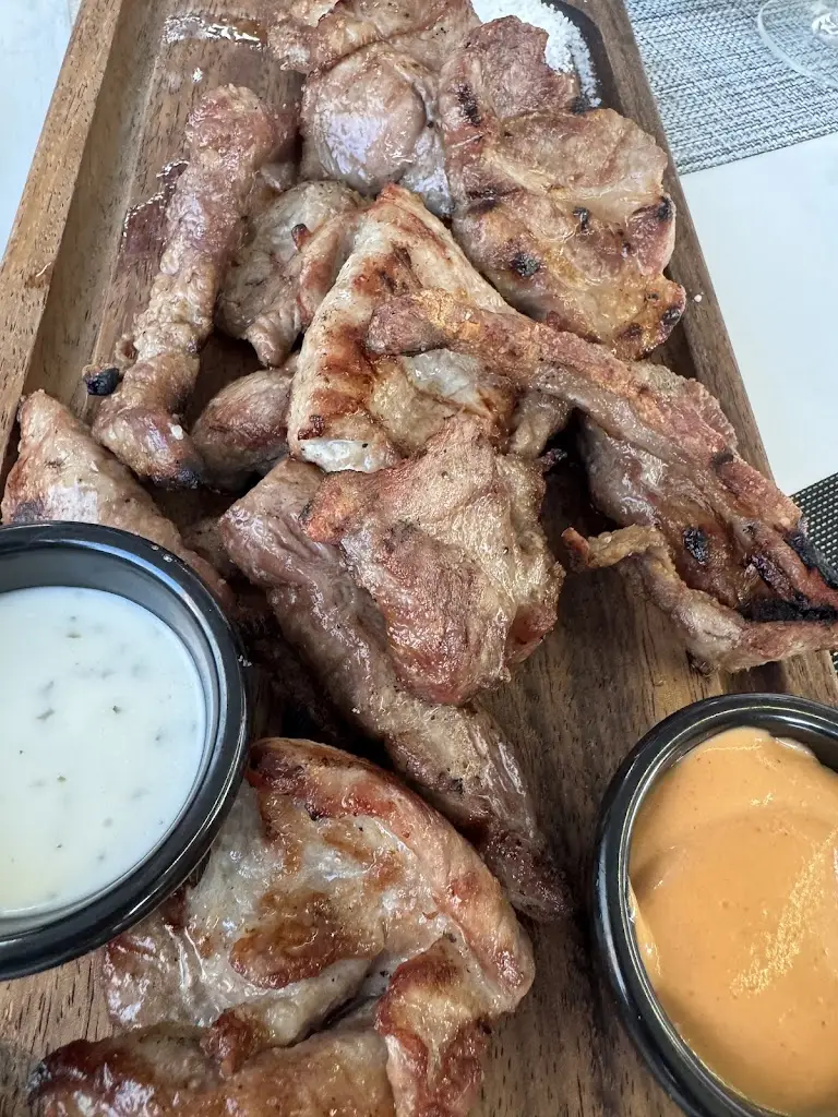 A Grelha Do Nunes_Charneca_slider_image_3