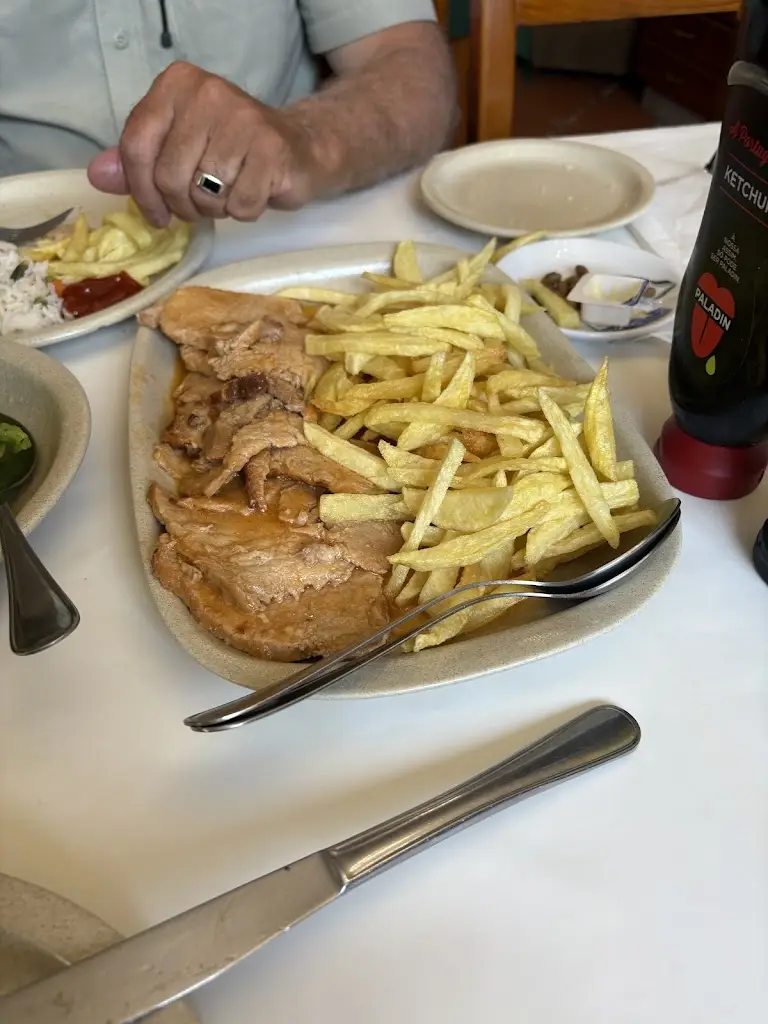 Johanne Paradis_Encosta do Castro_Figueiró da Serra_review