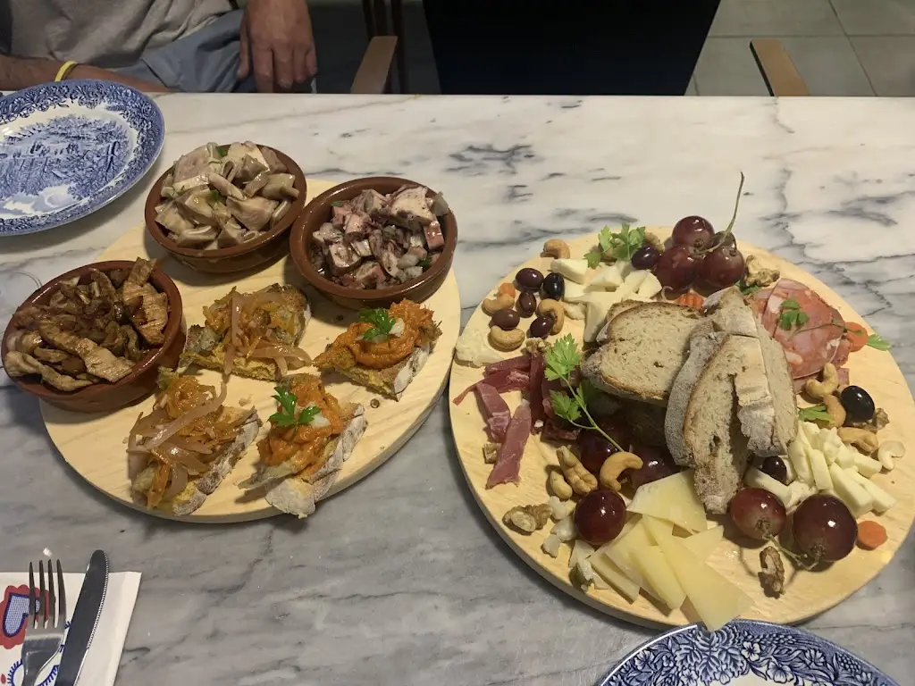 Joaquim Fernandes_Tasca da Terra_Figueiró da Granja_reseña