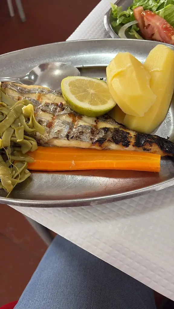 José MENDES_Restaurante Piscinas da Damaia_Damaia_review