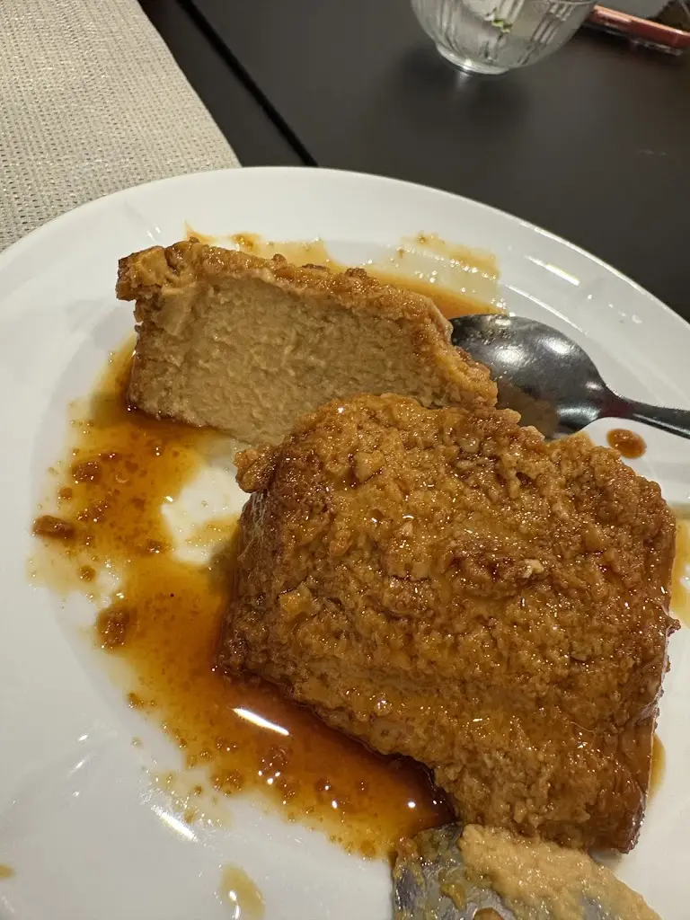 RACHEL LEE_Cantinho do Antunes_Damaia_recensione