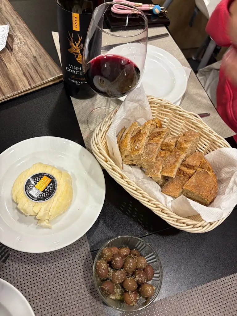 Cantinho do Antunes_Damaia_slider_image_3