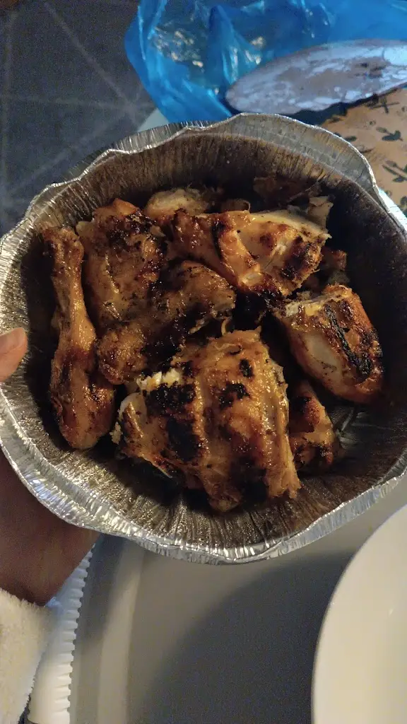 Maria Beatriz Machado_Cantinho do Churrasco_Damaia_recensione