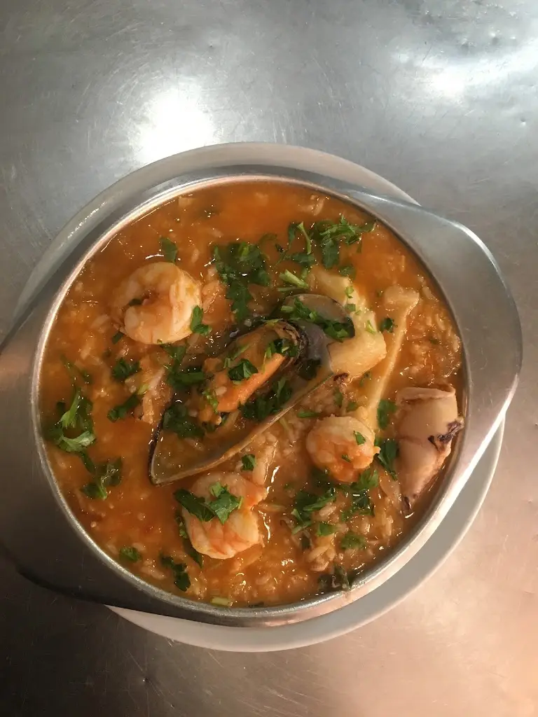 Santos_Damaia_slider_image_3