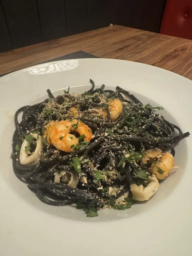 Casey Bilder_Basílico Trattoria_Ericeira_review