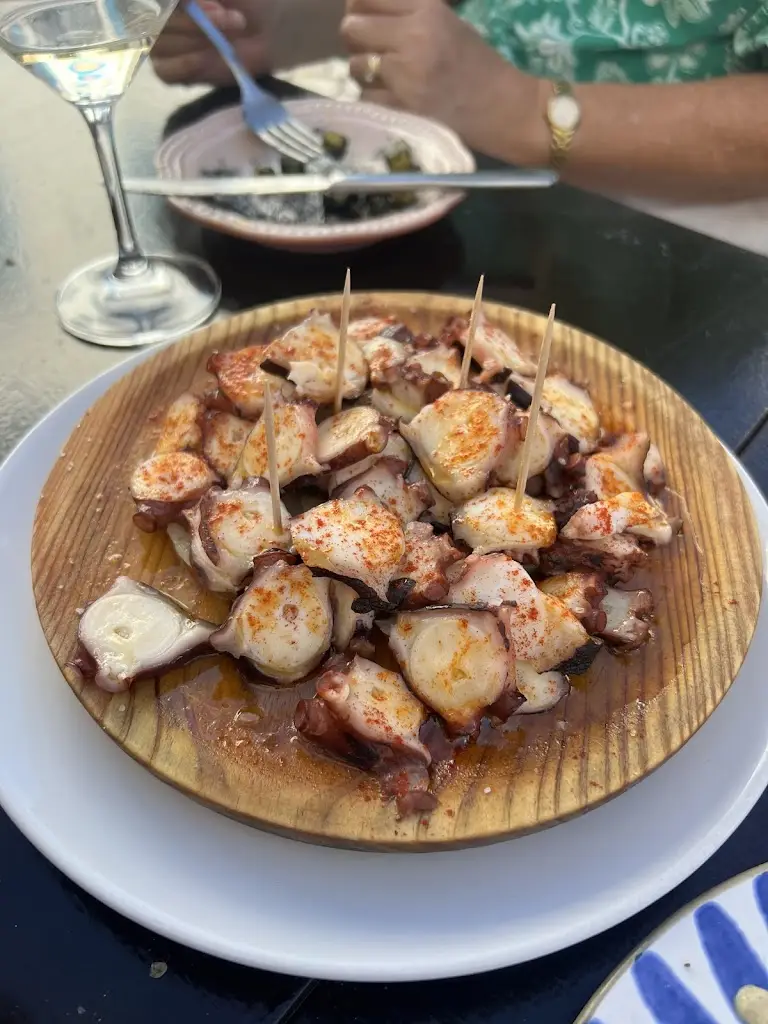 Ryan Olsen_La Popular_Ericeira_avis