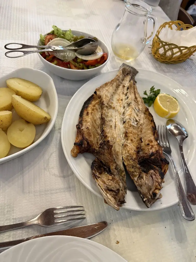 Emma Bryson_Mar d'Areia_Ericeira_avis