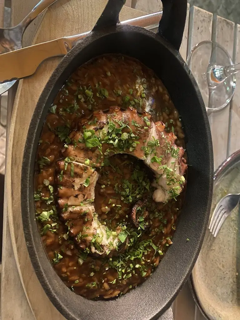 Angie Sanchez_LAB_Ericeira_reseña