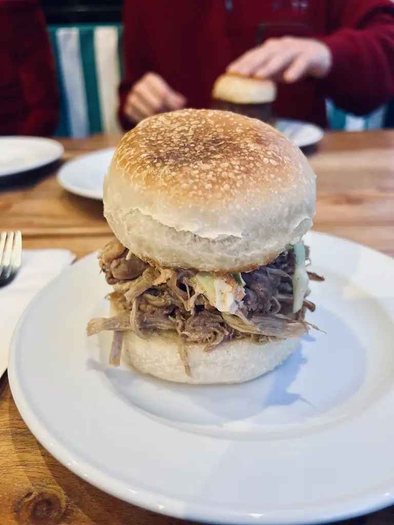 Justin Cantley_Lenha Sal e Cura (Restaurante e cervejaria)_Ericeira_recensione