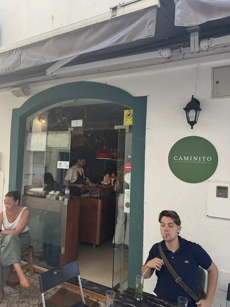 Mattia Stefanides_Caminito_Ericeira_recensione