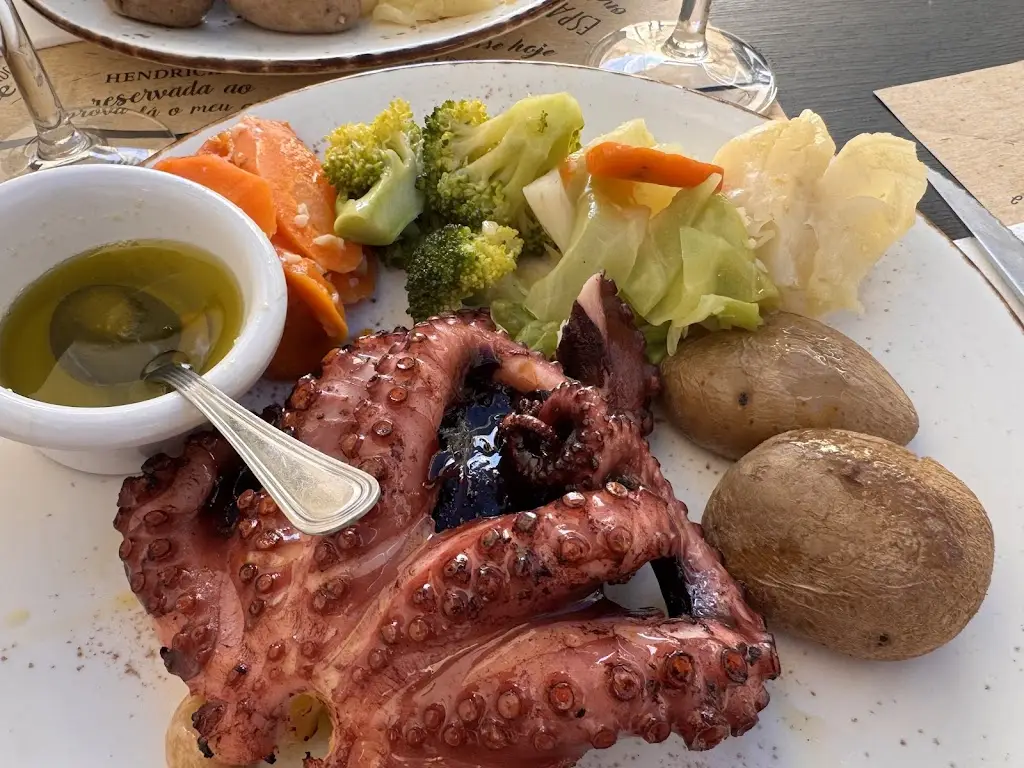 Buhnevici Nicolae_Tik-Tak_Ericeira_recensione