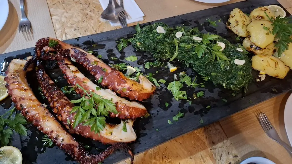 A Tasquinha do To Quim_Freixo de Numão_slider_image_2