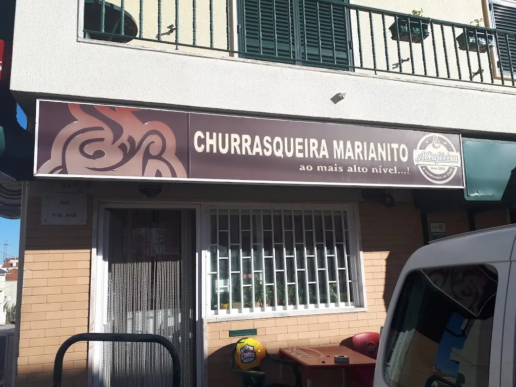 O Marianito_Famões_slider_image_1