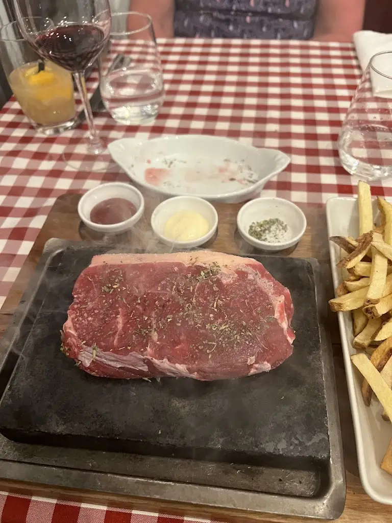 R W_Sunshine Pub and Grill_Jarmelo São Miguel_recensione