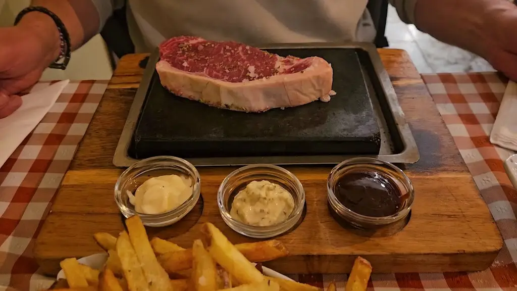 Sunshine Pub and Grill_Jarmelo São Miguel_slider_image_2