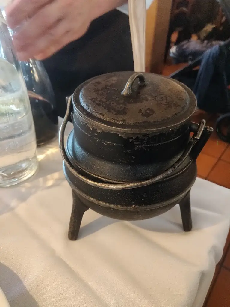 Sara Villegas_Borges_Girabolhos_review