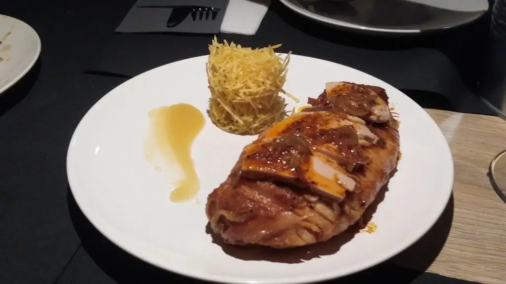 Alegria Vadia. Food & Drinksl_Estoril_slider_image_3